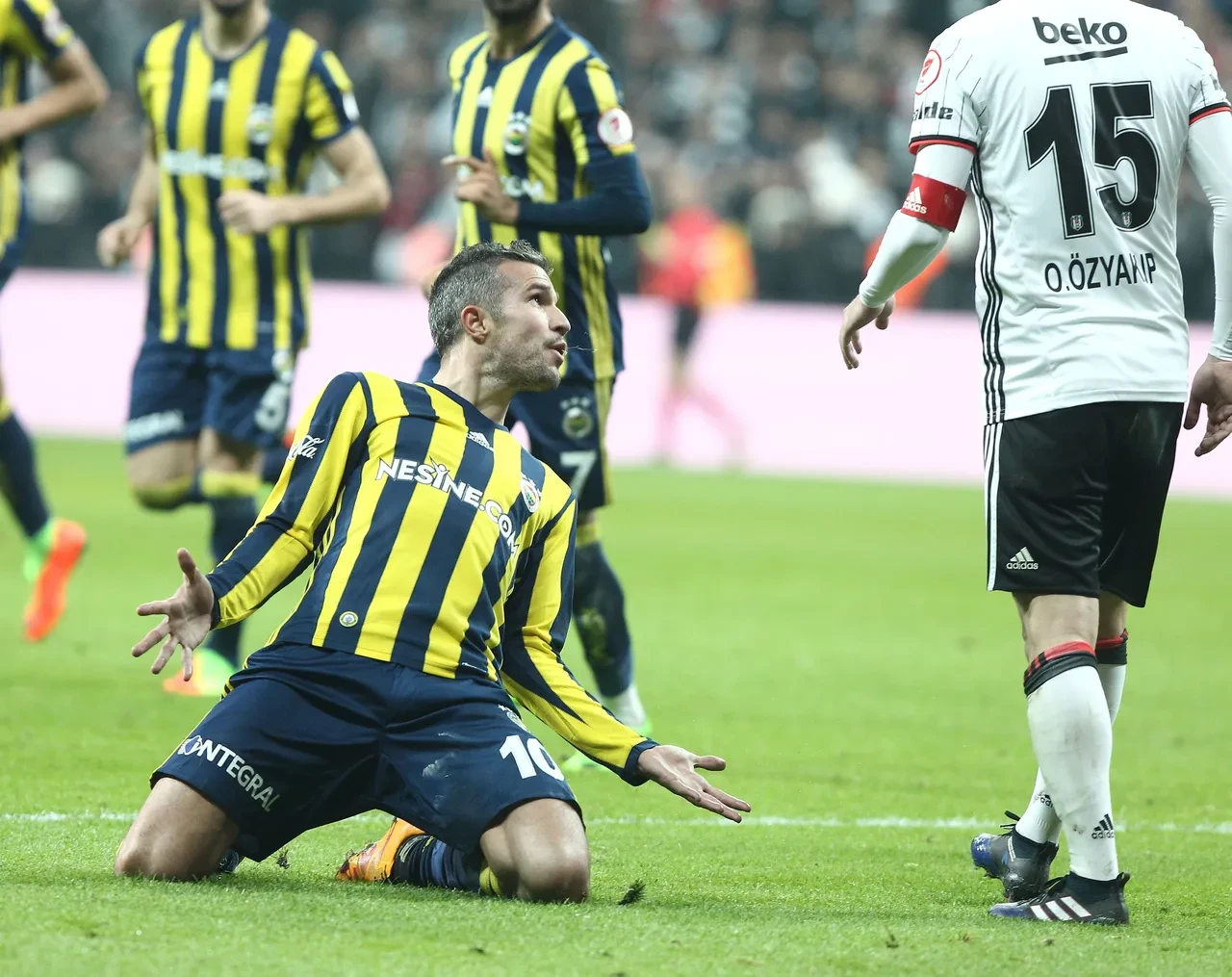 Beşiktaş - Fenerbahçe derbisinin hakemi açıklandı