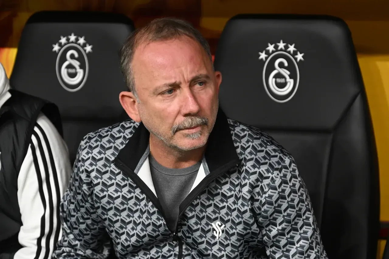 Beşiktaş Fenerbahçe maçı öncesi istifa depremi! Siyah beyazlı ekipte sular durulmuyor
