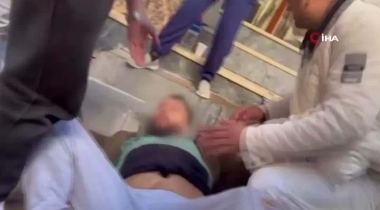 Esenyurt'ta dehşete düşüren anlar! Akrabaların evlilik kavgasında kan aktı!