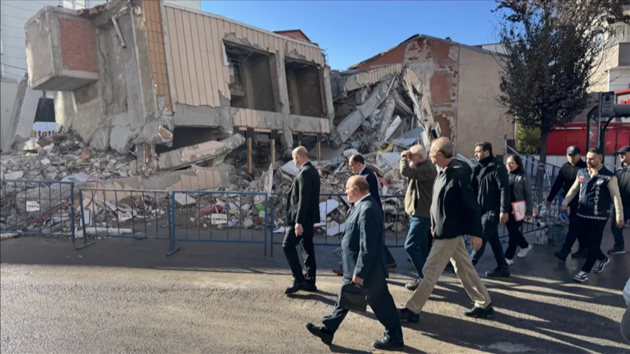 Gebze’de çöken binada son durum son dakika? Enkaz altında kalanlar kurtarıldı mı?