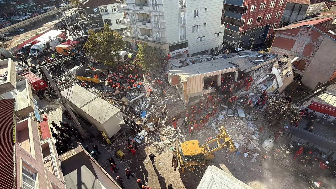 Gebze'deki aile faciası Türkiye'yi ağlattı! Enkazdan çıkan not yürekleri dağladı