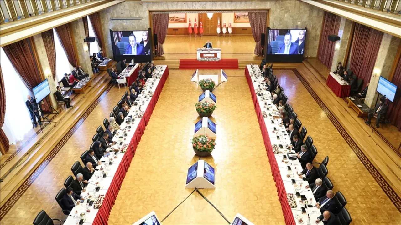 Külliye'de üçüncü Terörsüz Türkiye zirvesi! Cumhurbaşkanı Erdoğan DEM Parti heyetini kabul edecek