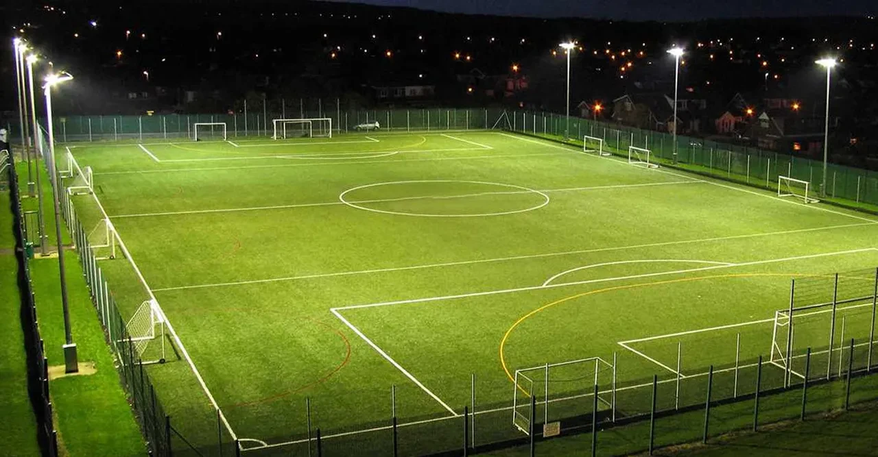 Halı saha maçında kalp krizi geçiren kişi kurtarılamadı