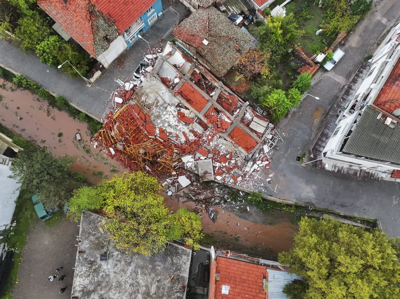 Sındırgı depremi sonrası uzman isimden endişe verici açıklama! 'Ölü faylar canlandı'