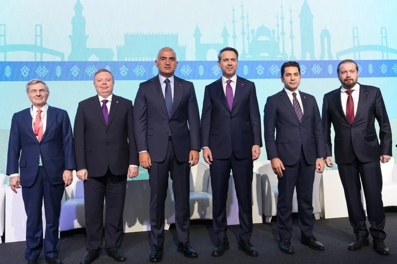 Türkiye turizmde rekor üstüne rekor kırıyor: 62 milyon ziyaretçi, 61 milyar dolar gelir