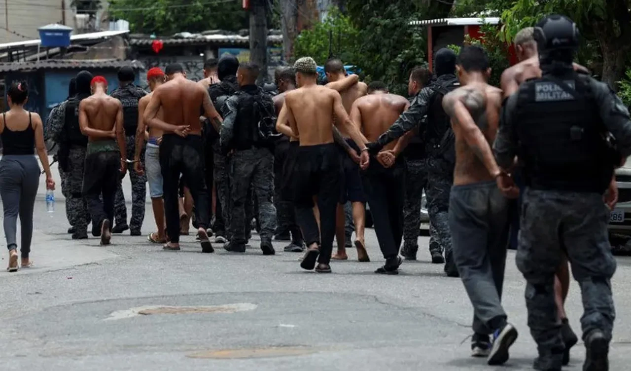 Uyuşturucu operasyonunda mermiler havada uçuştu! Sokaklar kan gölüne döndü