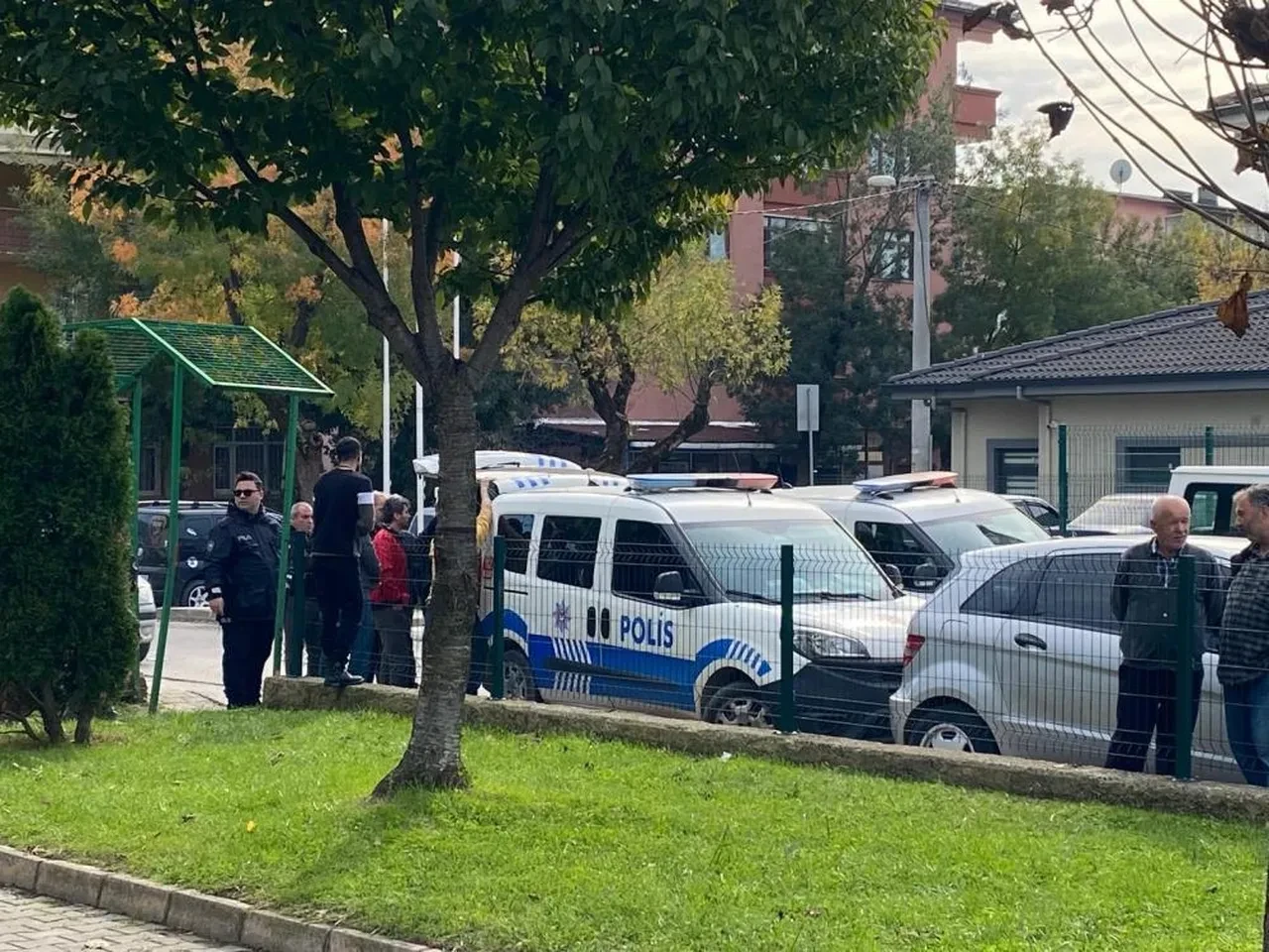 Dehşetin detayları ortaya çıktı! 4 çocuk annesini vahşice katletti sonra intihara kalkıştı