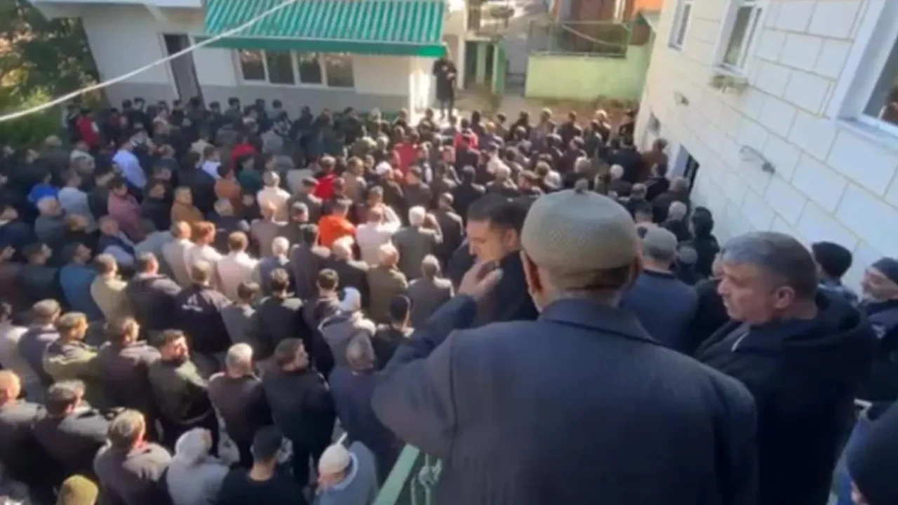 Evlilik tartışmasında öldürülen gence son veda