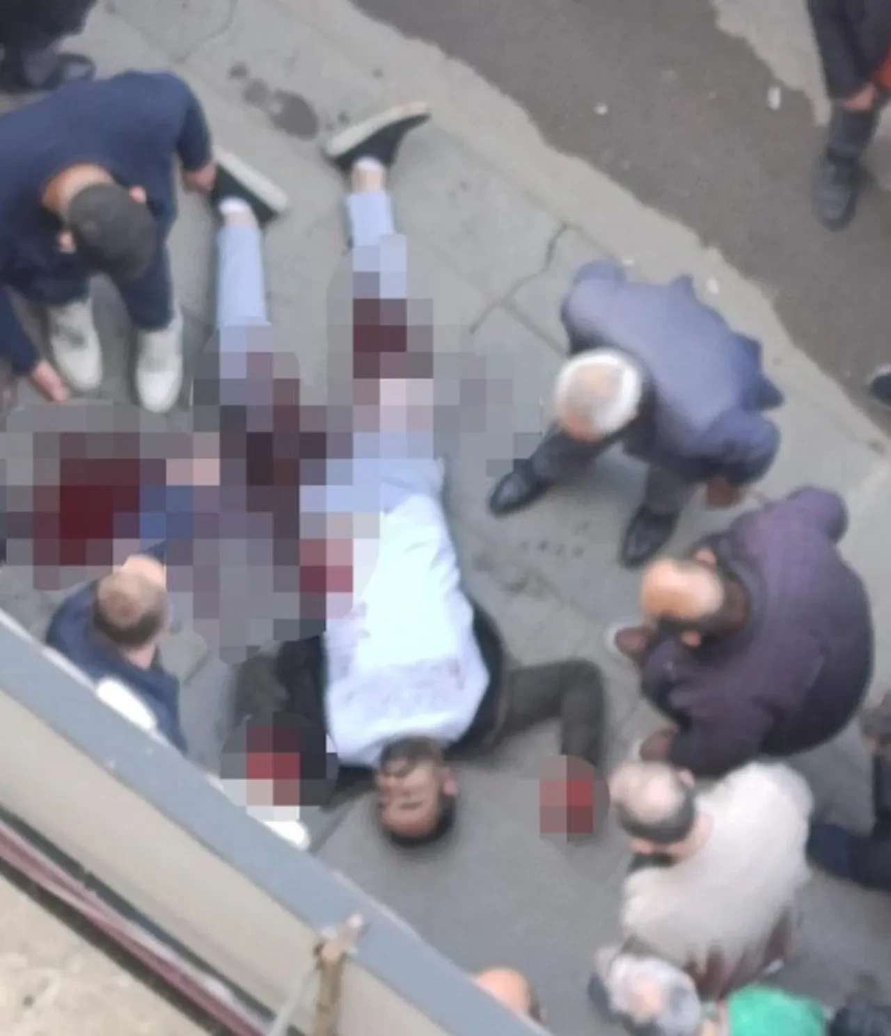 Konuşmak için gitmişti... Husumetlisi kurşun yağmuruna tuttu