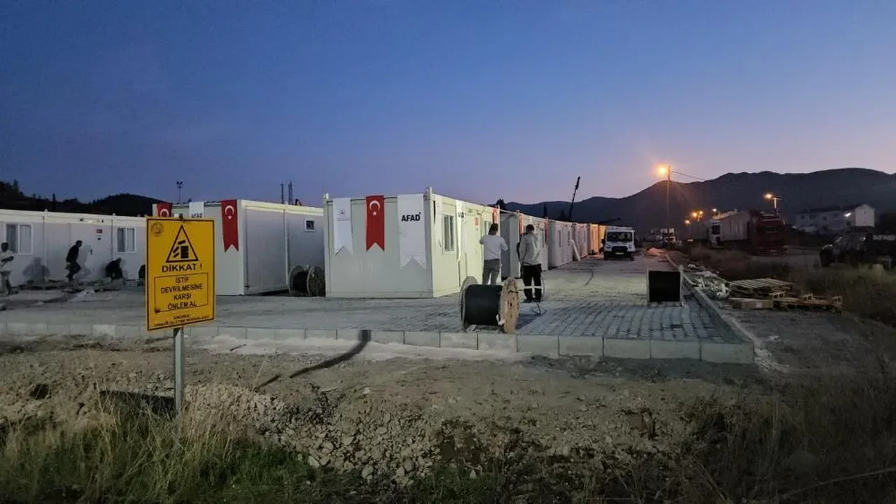 Sındırgı Belediye Başkanı Serkan Sak’tan tüm partilere çağrı: Afet bölgesi ilan edilsin