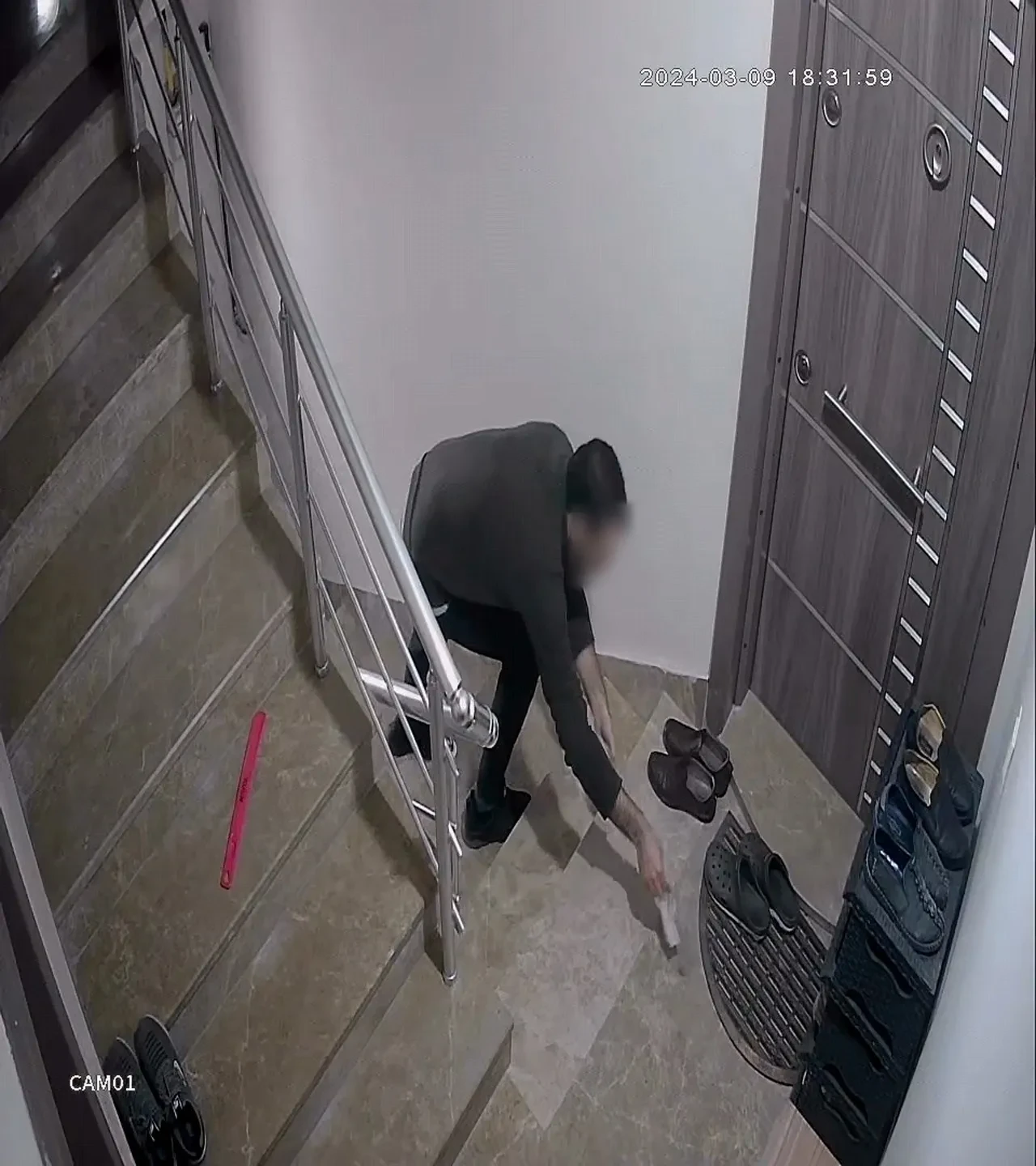 Bursa'da komşu terörü! Mahallelileri bile hayattan bezdirdi