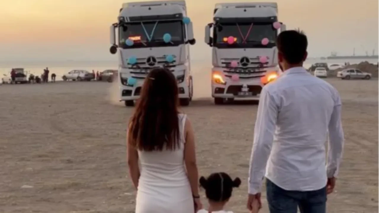 Hatay'da ilginç anlar! Bebeklerinin cinsiyetini TIR'la öğrendiler
