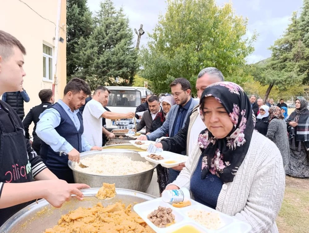 Kütahya Gediz’de vatandaşların yağmur duasının ardından yağmur yağdı