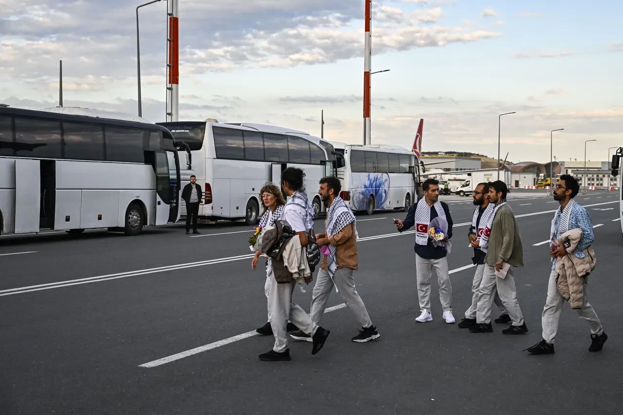 Sumud Filosu aktivistlerine kötü muamele! İkbal Gürpınar: 'Tuvalet suyu içtik, çıplak arama yapıldı'
