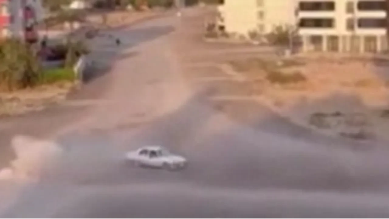 Yer: Elazığ! Biri drift attı, diğeri kayda aldı: O anlar kameralara böyle yansıdı!