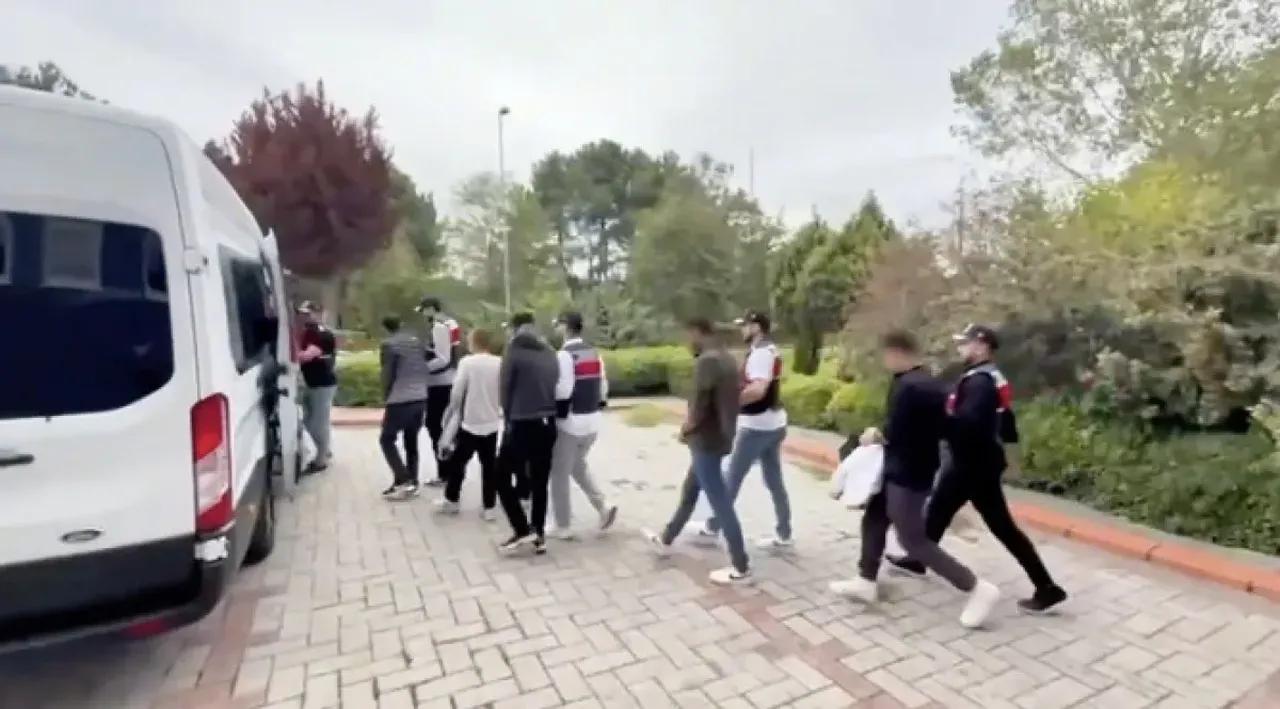 Yok böyle vurgun! 'HGS' borcunuz var' yalanıyla 900 milyon TL'yi cebe indirmişler