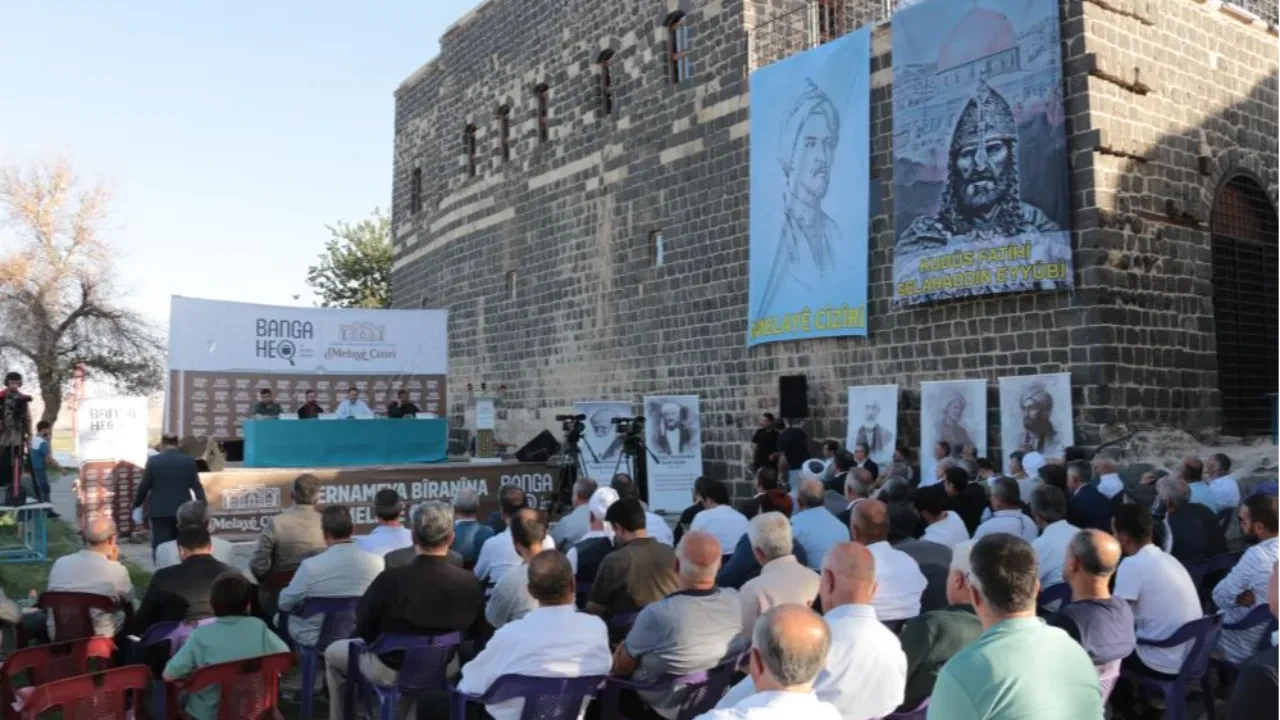 8 üniversiteden akademisyenler Cizre'de buluştu: Melaye Ciziri anıldı