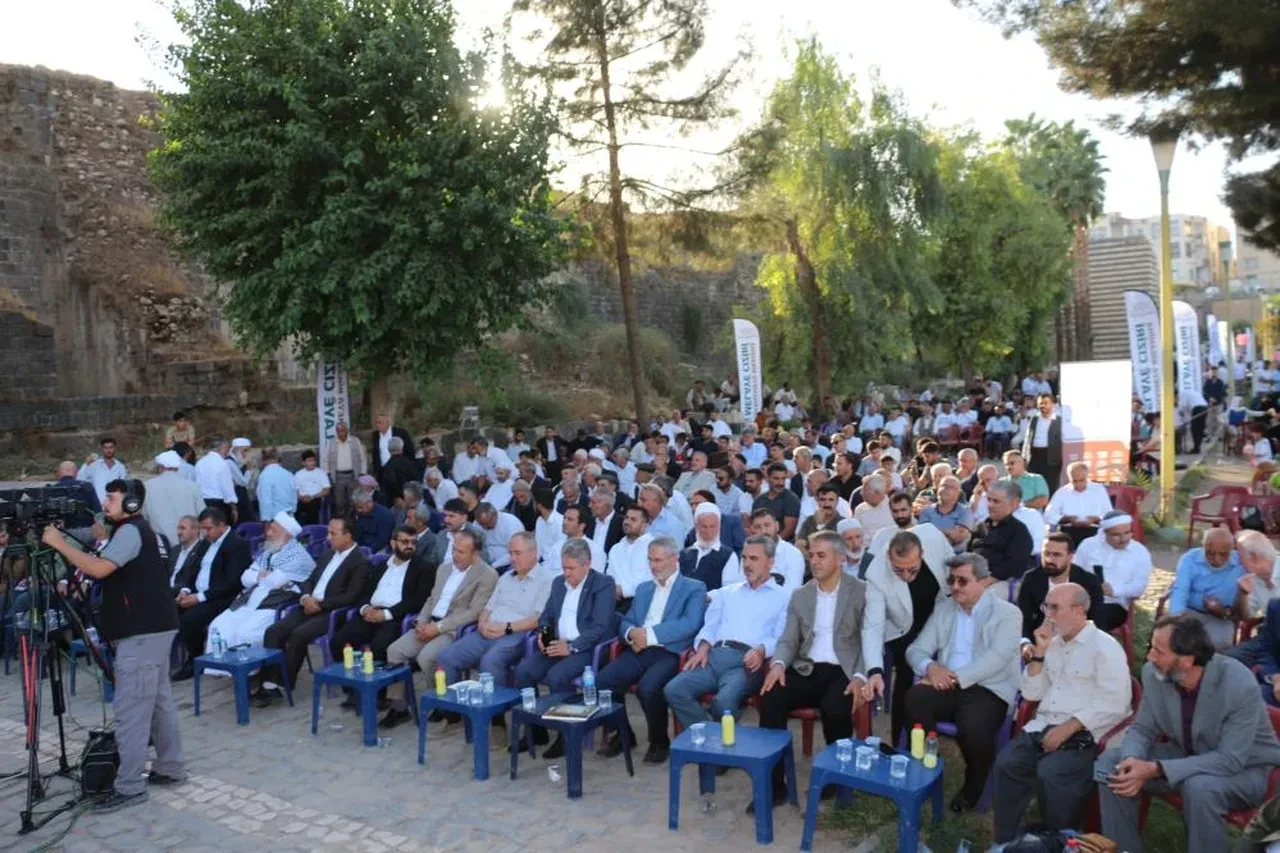 8 üniversiteden akademisyenler Cizre'de buluştu: Melaye Ciziri anıldı