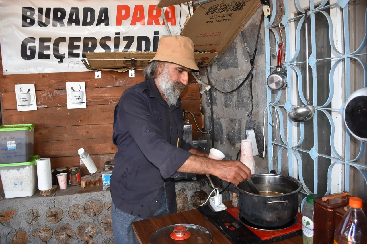 Bu işletmede para geçmiyor! Kahvaltıdan akşam yemeğine her şey ücretsiz! 