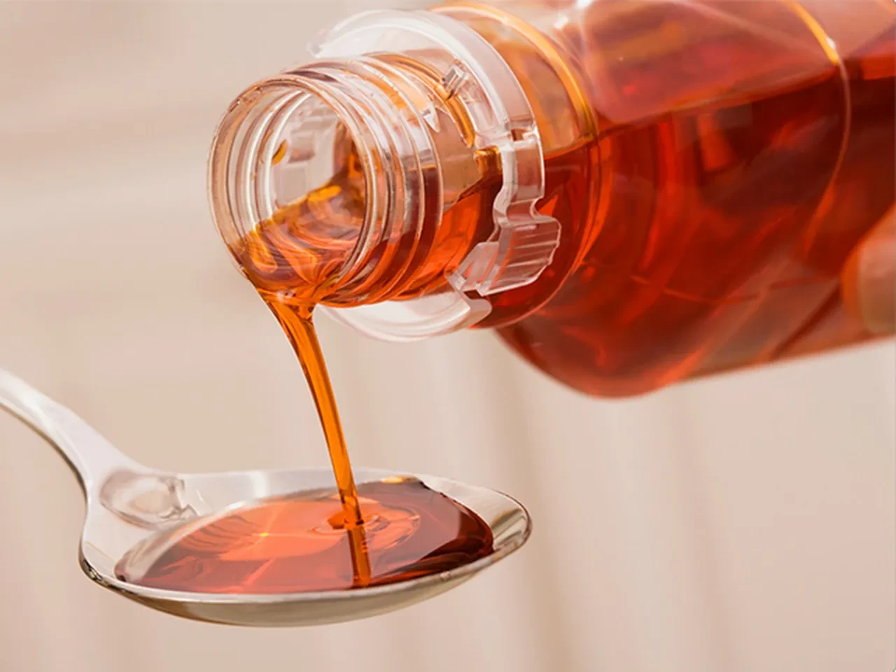 Çocukları öksürük şurubuyla zehirleyip öldürdü! İlacı yazan doktor gözaltında