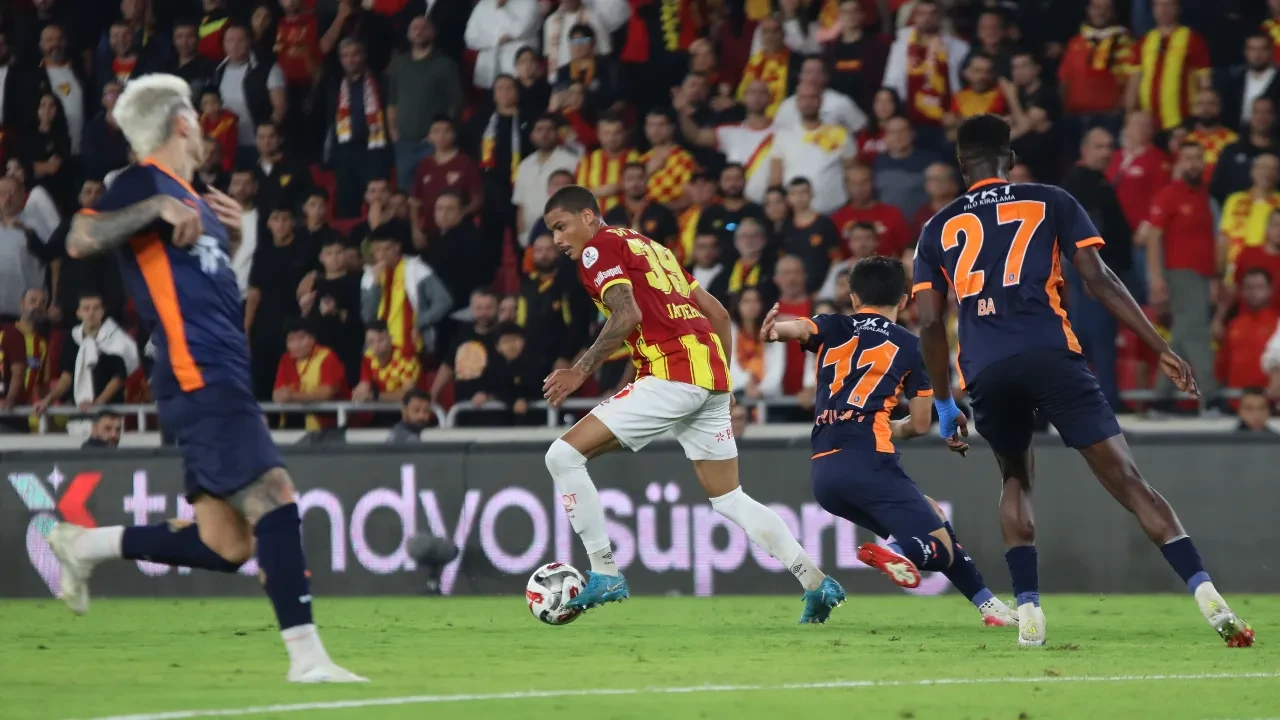 Göztepe Başakşehir maç skoru kaç kaç? Yenilmezlik 8 maça çıktı