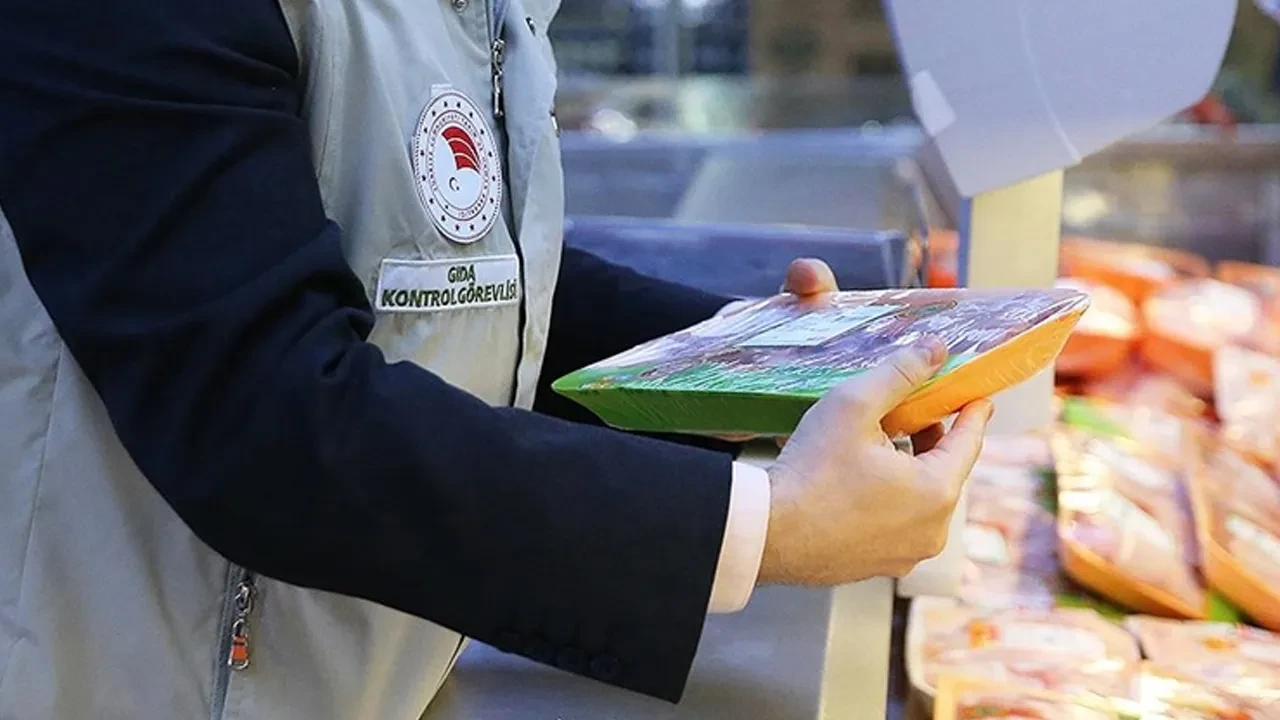 Halkın sağlığıyla oynayan işletmelere ceza yağdı! Bakan Yumaklı açıkladı