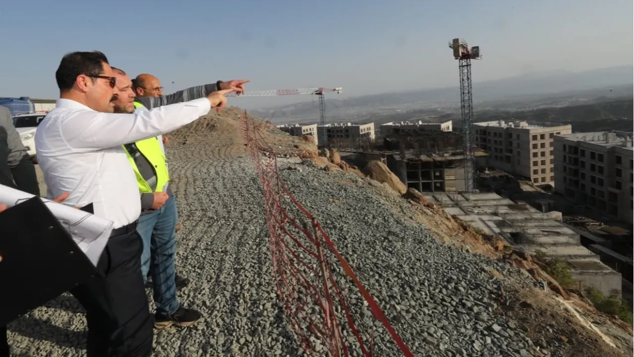 Hatay'da deprem sonrası konut seferberliği: Yeni yaşam alanları yükseliyor