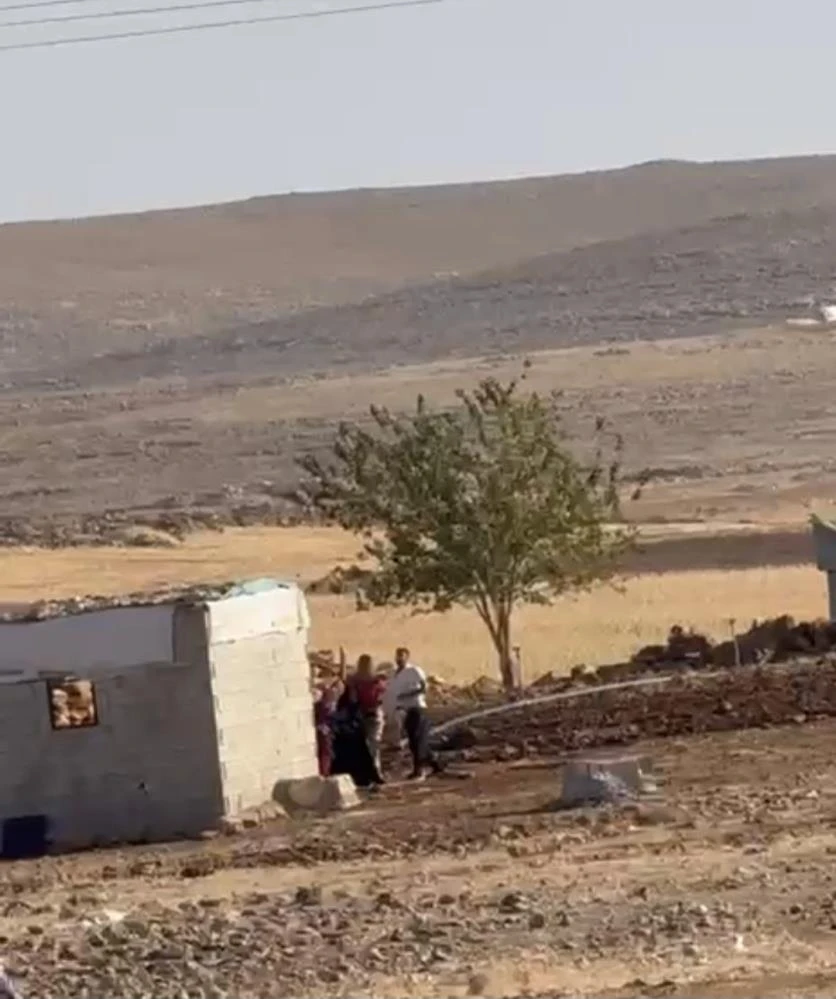 Siverek’te aileler arasında silahlı çatışma kamerada