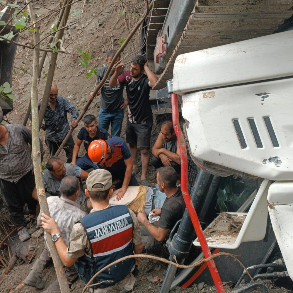 Hatay’da kepçe faciası: operatör hayatını kaybetti