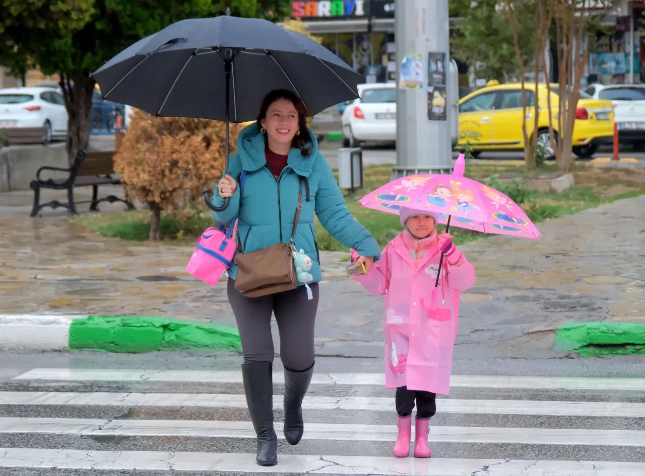 Meteoroloji bölge bölge uyardı: Yeni haftada sağanak yağış geliyor