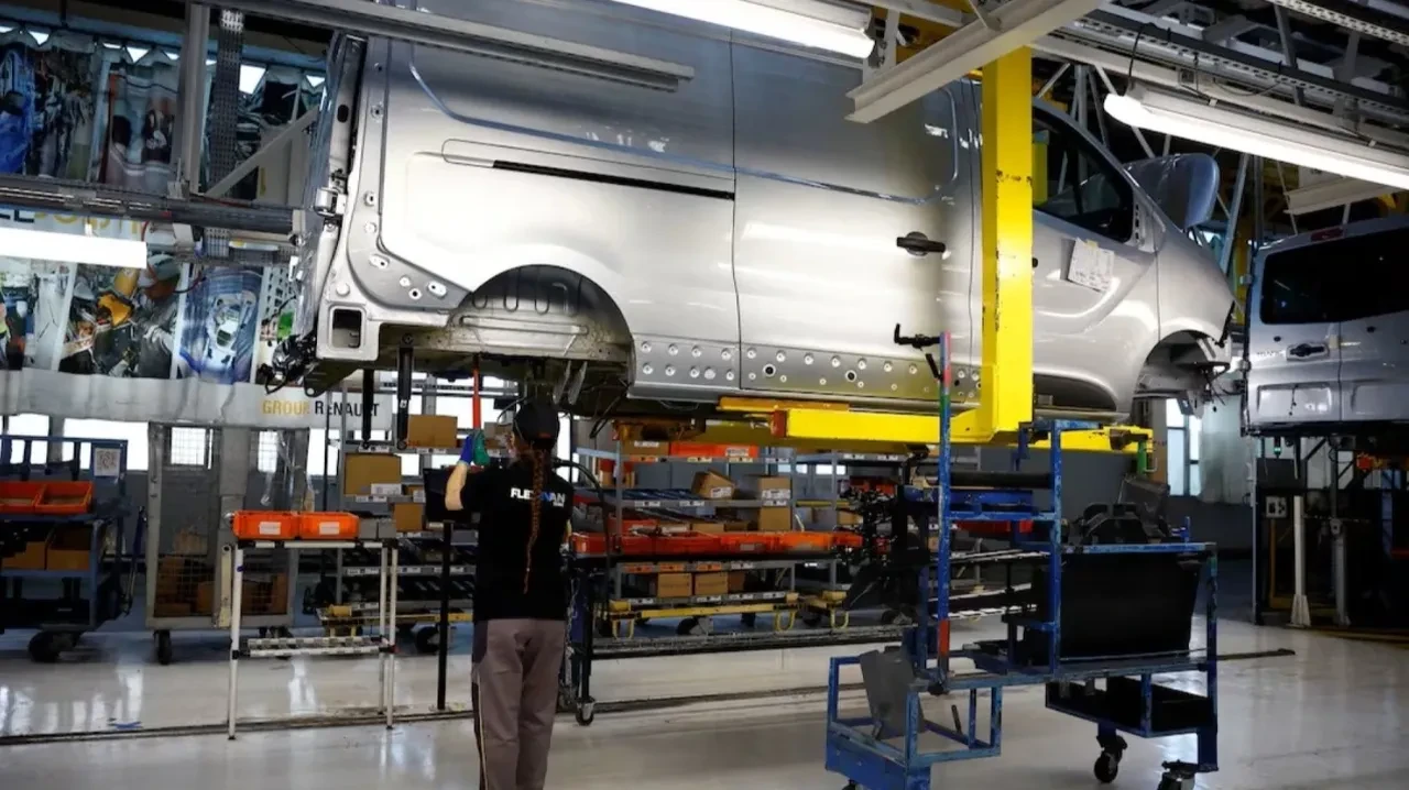Renault 3 bin kişiyi işten çıkarıyor