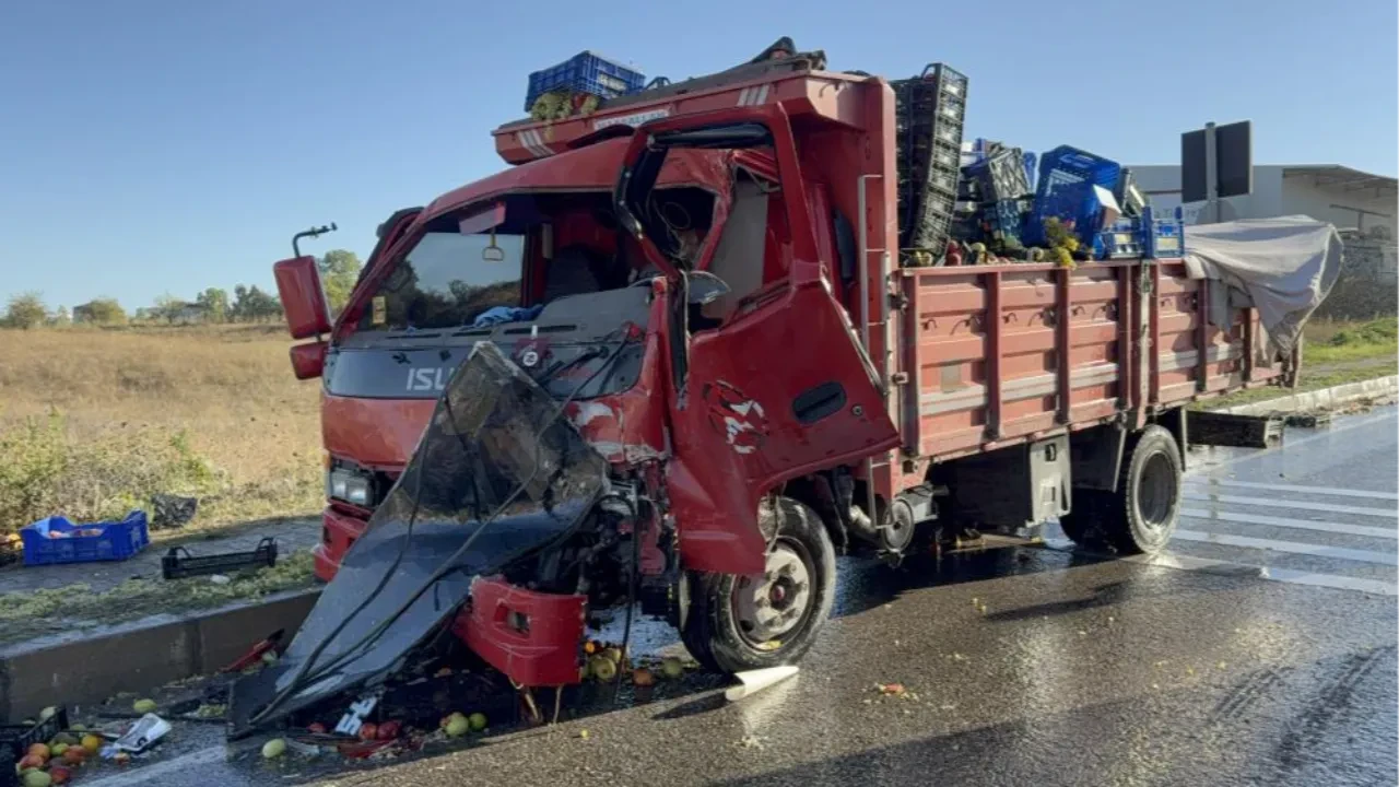 Samsun’da ehliyetsiz sürücü zincirleme kazaya karıştı