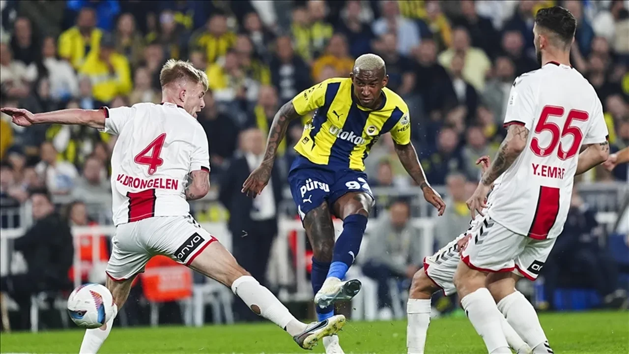 Samsunspor Fenerbahçe maçı canlı nereden izlenir, hangi kanalda? Hakem kadrosu belli oldu