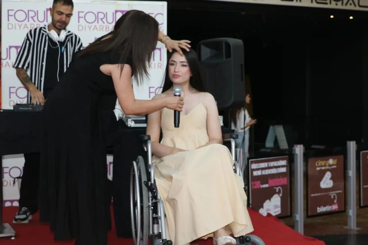 Sevgilisi canına kastetmişti! Mutlu Kaya 10 yıl sonra sahneye çıktı: Teklifler için kararını açıkladı