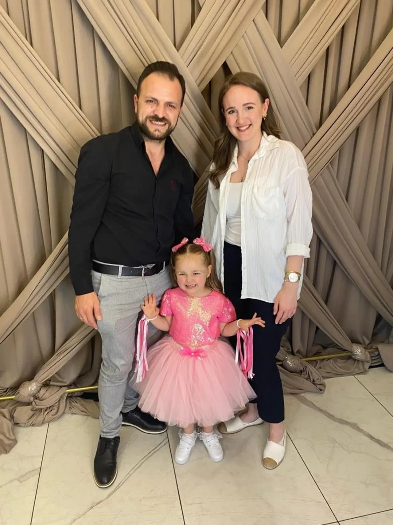 Skandalların ardı arkası kesilmiyor! Berra'yı şimdi de okula gitti göstermişler