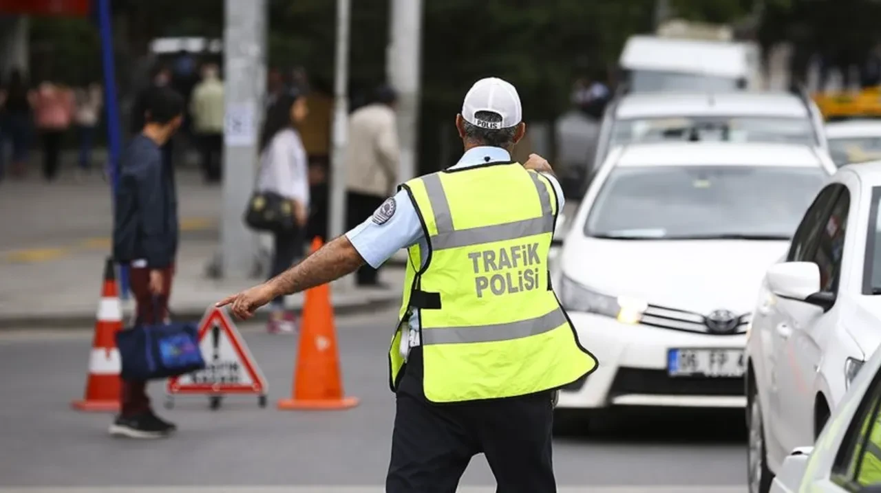 Trafik magandaları yandı! İşte madde madde yeni trafik cezaları