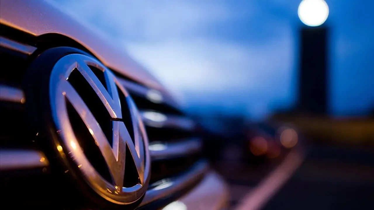 Volkswagen’in yeni patenti şaşırttı: Gözle komut, düğmeyle onay