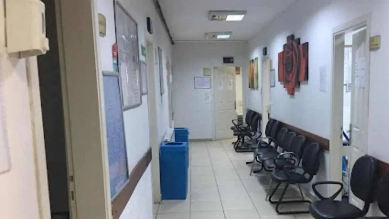 Yarın hastane ve sağlık ocakları açık mı? 6 Ekim resmi tatil mi?