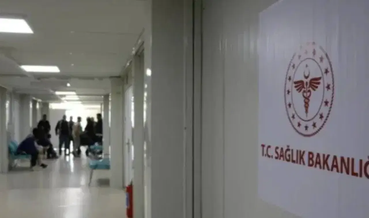 Yarın hastane ve sağlık ocakları açık mı? 6 Ekim resmi tatil mi?