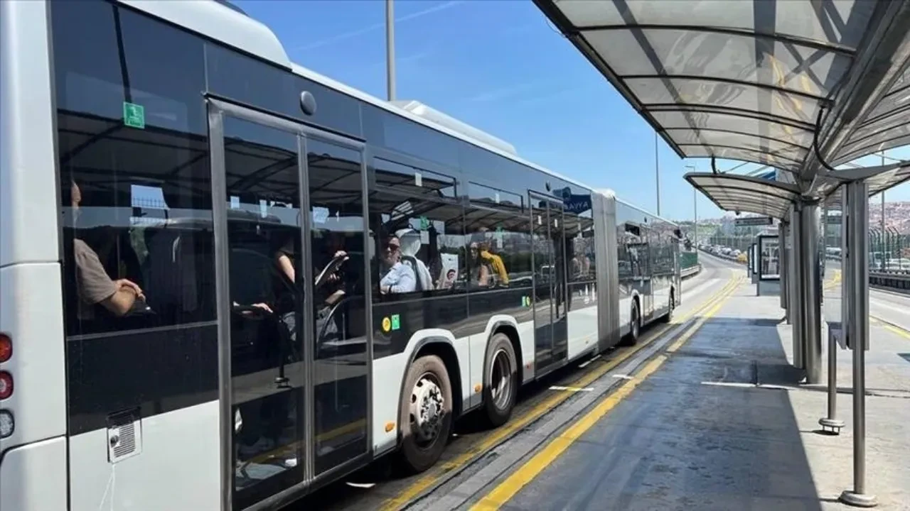 Yarın toplu taşıma ücretsiz mi? 6 Ekim metro, otobüs, metrobüs, Marmaray, vapur sefer durumu