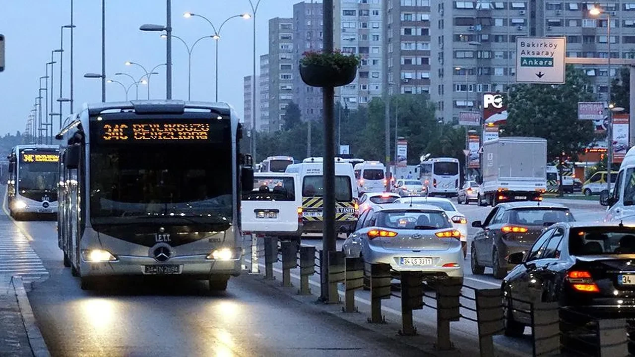 Yarın toplu taşıma ücretsiz mi? 6 Ekim metro, otobüs, metrobüs, Marmaray, vapur sefer durumu