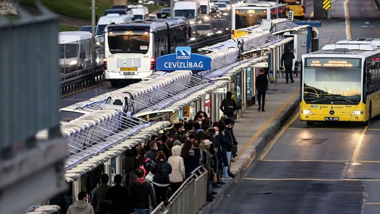 6 Ekim İstanbul'un kurtuluşu: Bugün hangi toplu taşıma araçları ücretsiz?