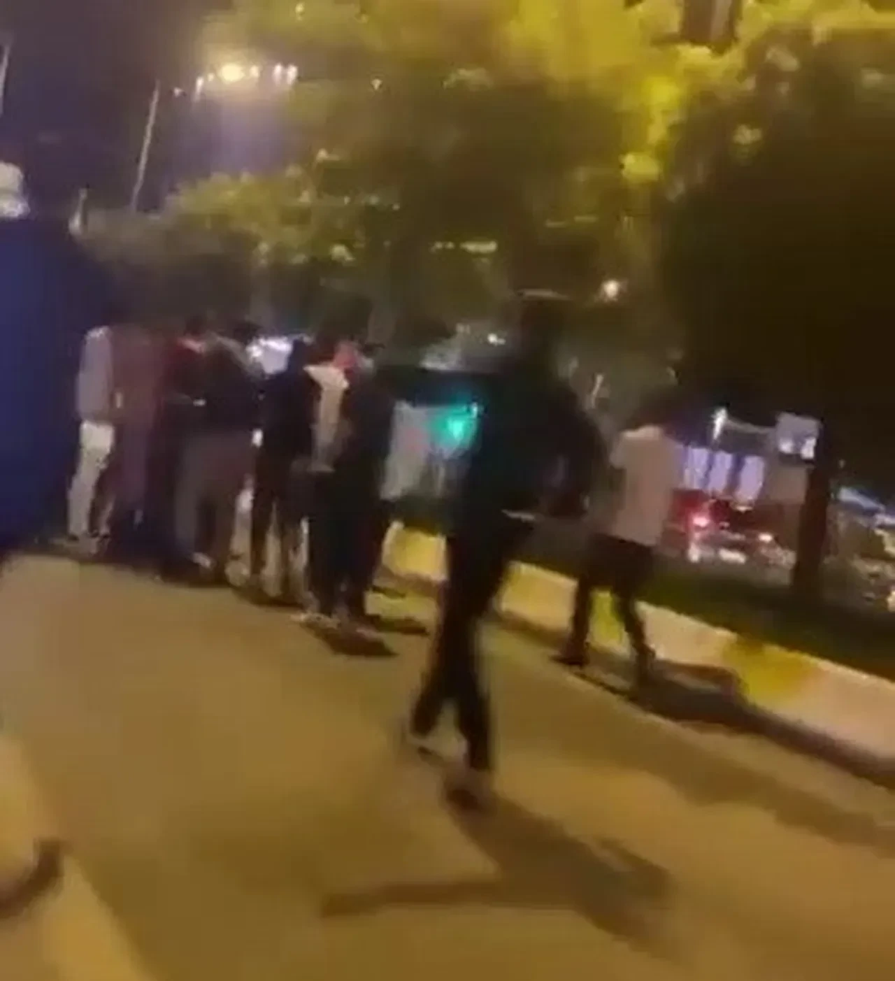 Baba-oğul kavgası kanlı bitti! Sokak ortasında bıçakladı