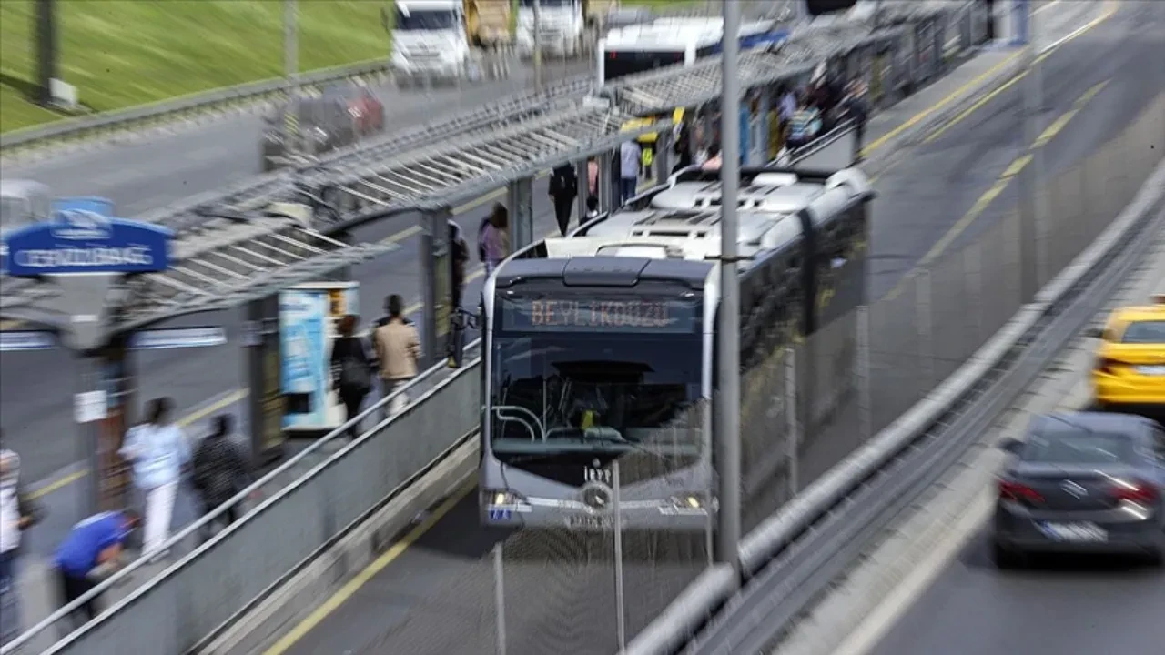 Bugün toplu taşıma neden ücretsiz 6 Ekim 2025? Metrobüs, otobüs, metro ve tramvay hatlarında biletler ücretsiz