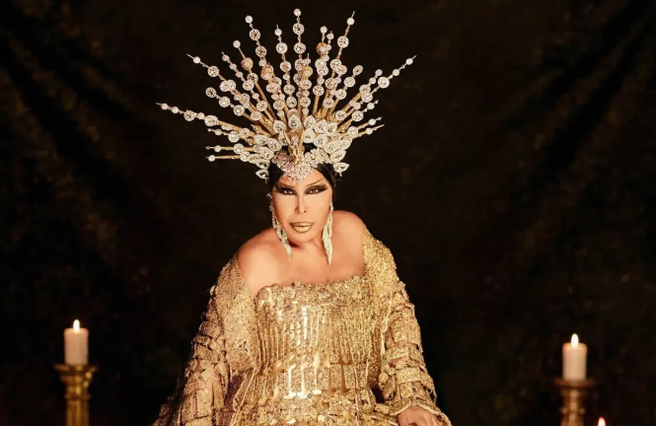 Bülent Ersoy "Fena değilsin, sen bana ne yapmak istiyorsun?" diye sordu, aldığı cevapla sinirlendi 