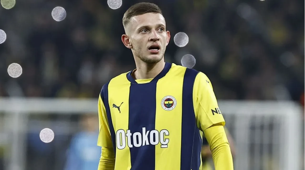 Fenerbahçe'de bileti kesilen ilk isim! Ocak ayında veda ediyor