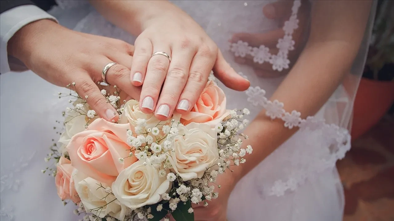 Kadınlarla erkekler kıyaslandı: Uzun yaşamalarını sağlayan iki sebep bulundu