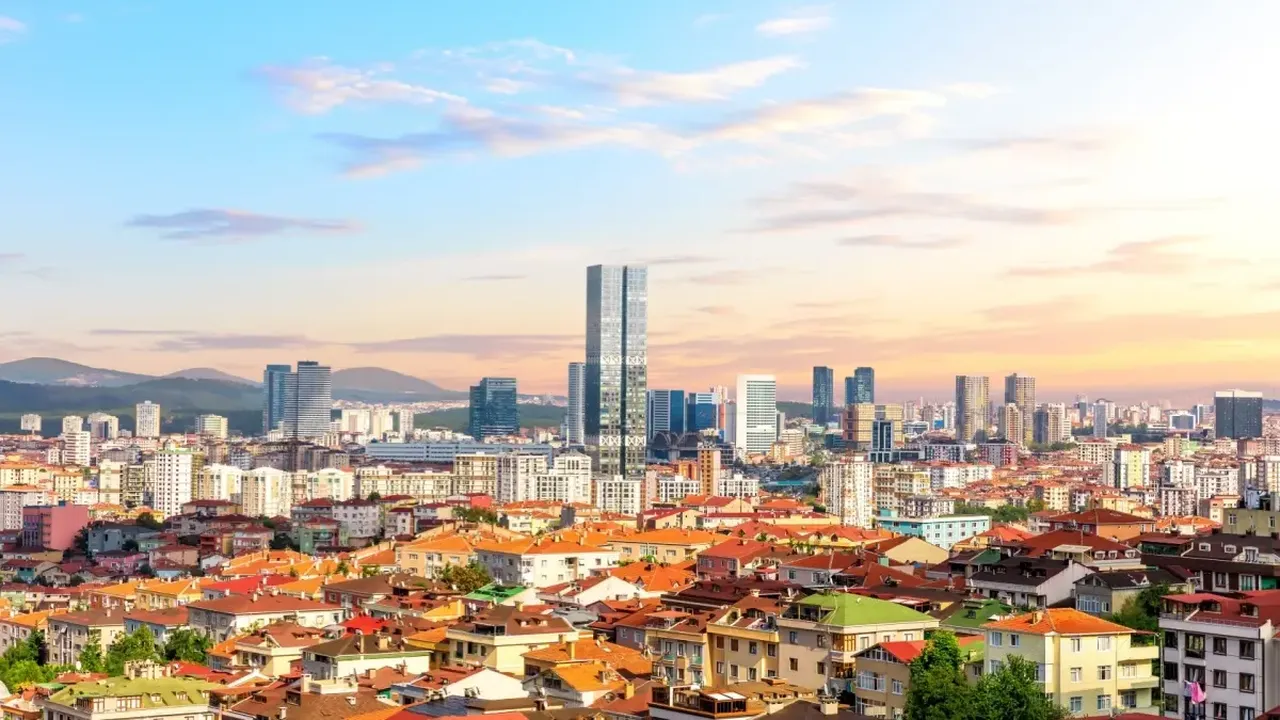 Kiralık ev ilanındaki şartlar isyan ettirdi! 'Emekli' detayı şaşkına çevirdi: 'Siz aramayın' 