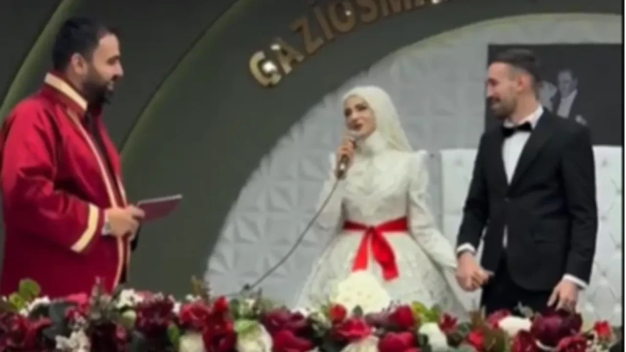 Nikahında mikrofonu eline alan Saliha Buzok'tan bir garip çıkış 