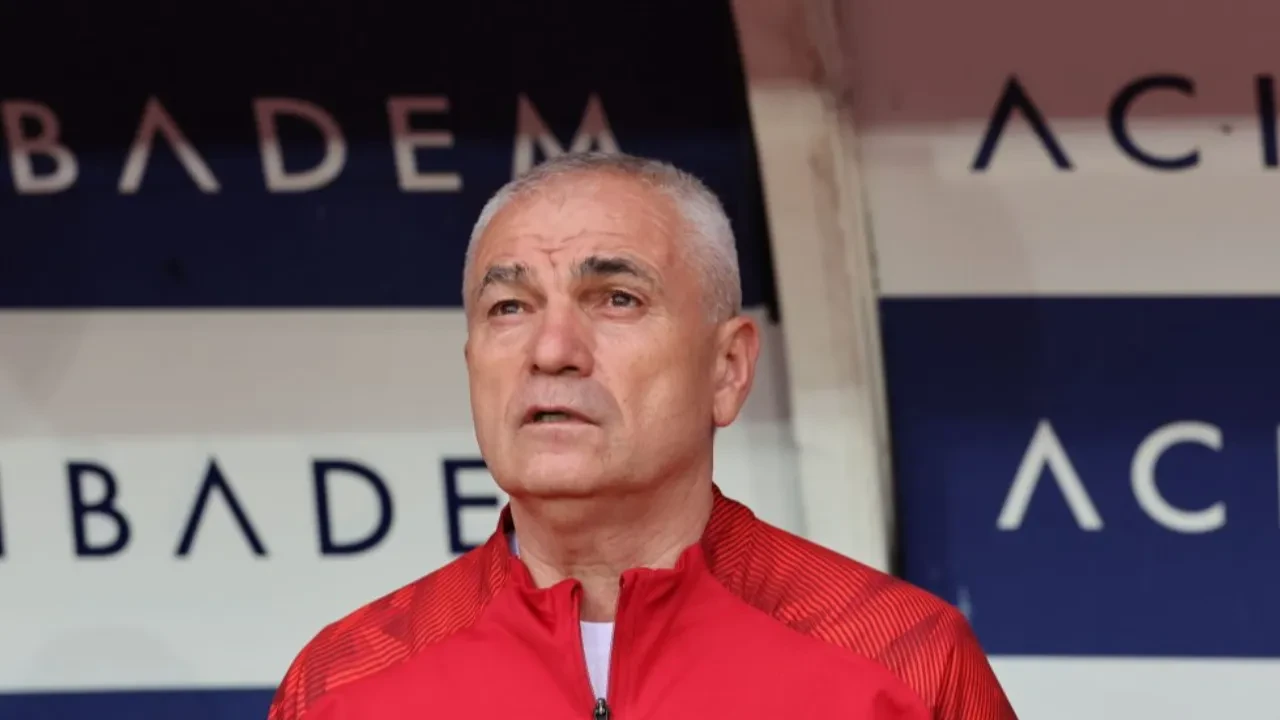 /futbol/riza-calimbaydan-arda-turan-sozleri-yanlis-anlasildigini-soyledi-3254123